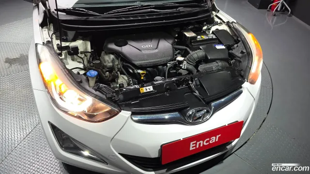 Hyundai Elantra (Avante)