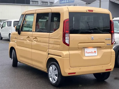 Suzuki Spacia