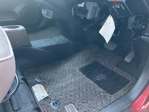 Daihatsu Mira Tocot