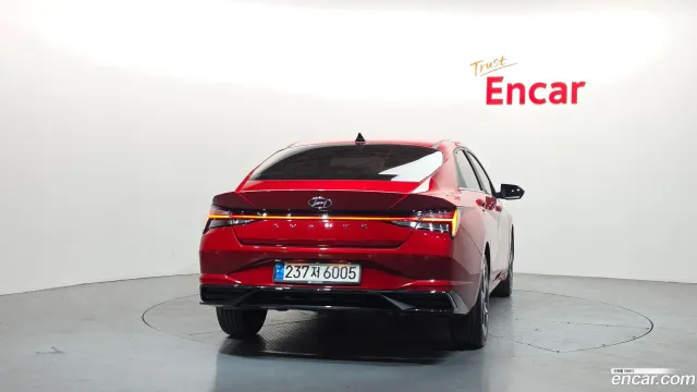 Hyundai Elantra (Avante)