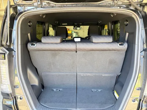 Honda N-BOX Slash