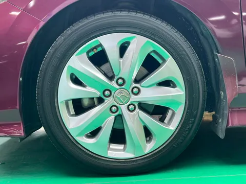 Honda Jade
