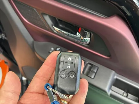 Suzuki Spacia Custom