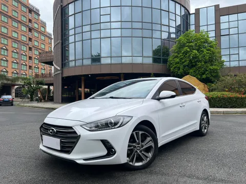 Hyundai Elantra (Avante)
