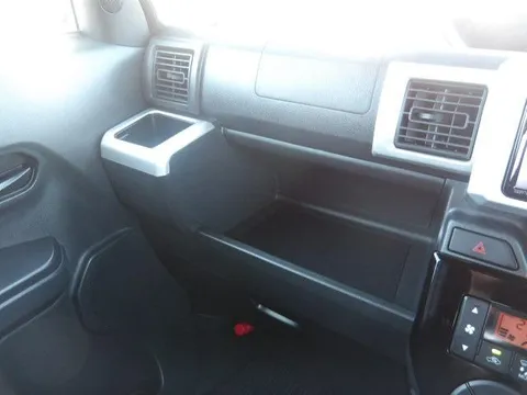 Toyota Pixis Mega