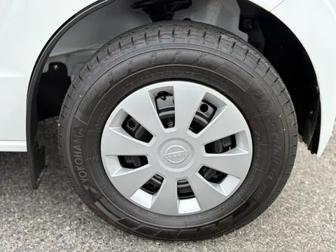 Nissan Clipper Van