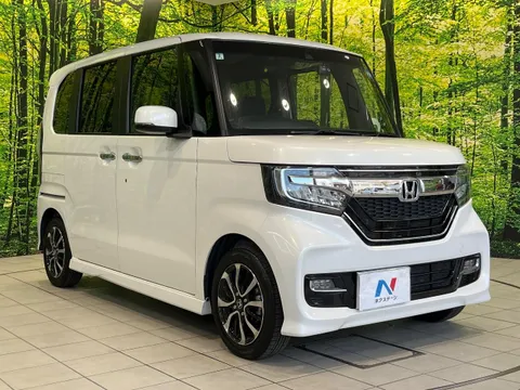 Honda N-BOX Custom