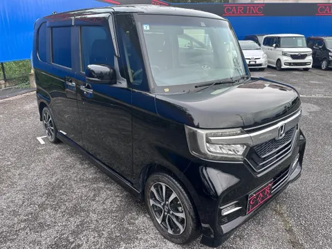 Honda N-BOX Custom