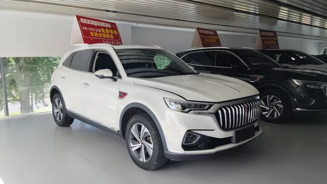Hongqi HS5