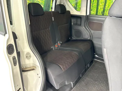 Mitsubishi eK X Space