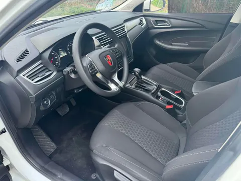 Roewe i5