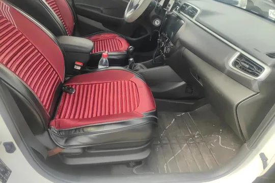 Hyundai Reina