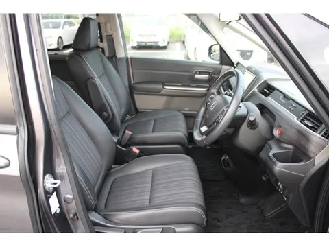 Honda Freed Plus