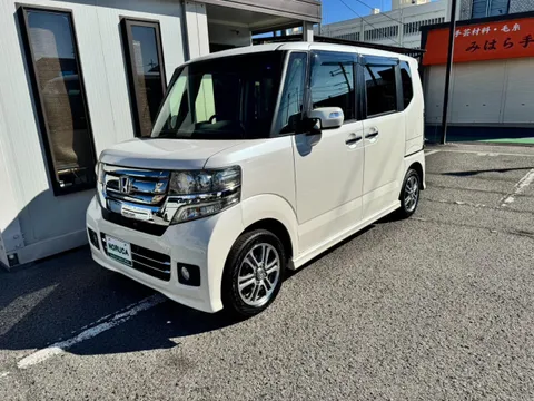 Honda N-BOX Custom