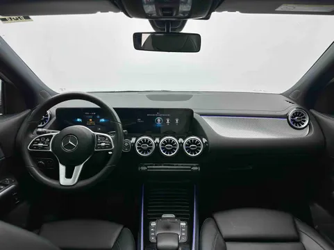 Mercedes-Benz Mercedes-Benz GLA