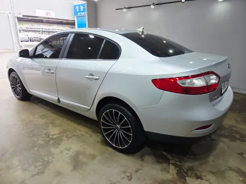 Renault SM3