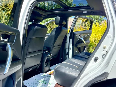 Honda UR-V