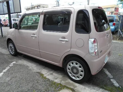 Daihatsu Mira Cocoa
