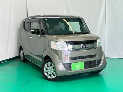 Honda N-BOX Slash