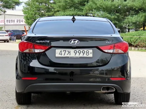 Hyundai Elantra (Avante)