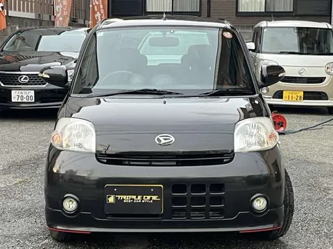 Daihatsu Esse