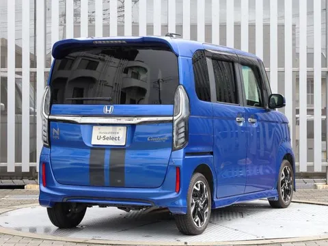 Honda N-BOX Custom