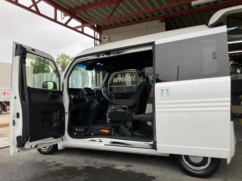 Honda N-VAN Plus Style