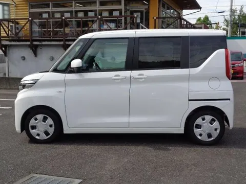 Mitsubishi eK Space