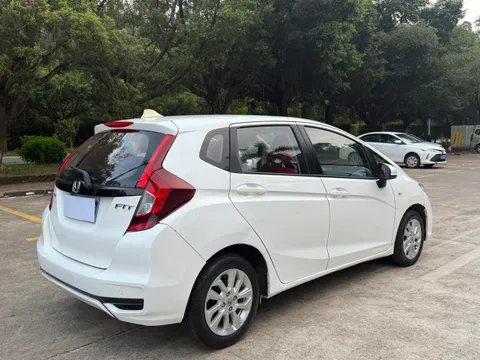 Honda Jazz (Fit)