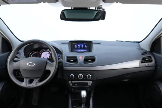 Renault SM3
