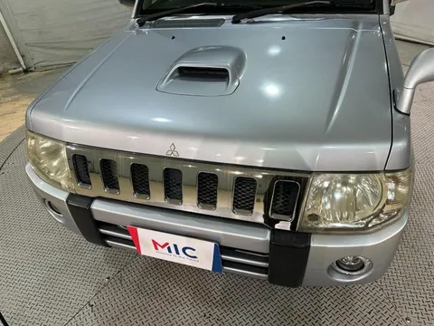 Mitsubishi Pajero Mini