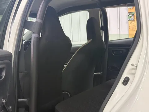 Toyota Yaris (Vitz)