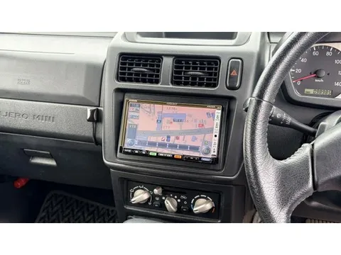 Mitsubishi Pajero Mini