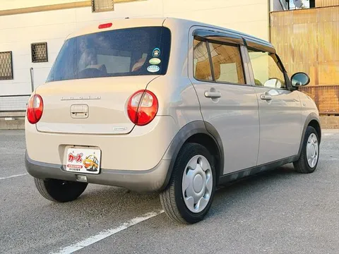 Suzuki Alto Lapin