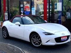 Mazda MX-5 (Roadster)