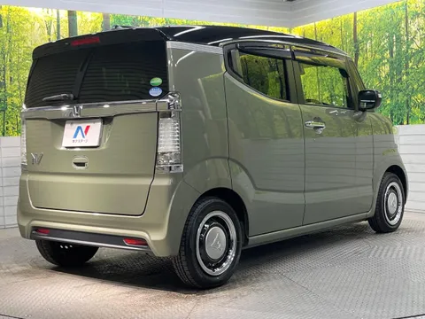 Honda N-BOX Slash
