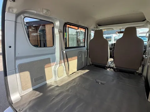 Mitsubishi Minicab Van