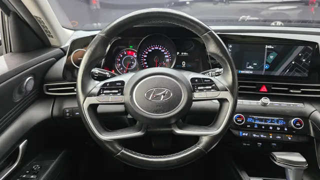 Hyundai Elantra (Avante)