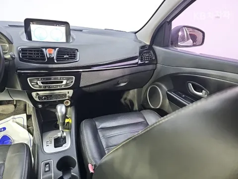 Renault SM3