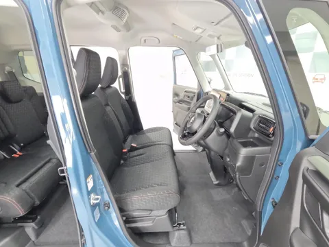 Suzuki Spacia Gear