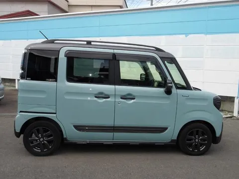 Suzuki Spacia Gear