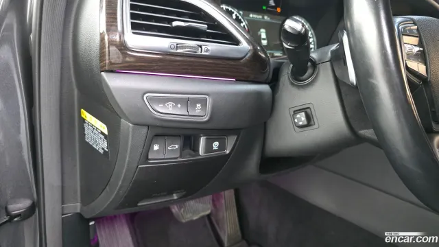 Genesis G90 (EQ900)