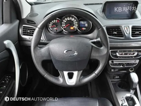 Renault SM3