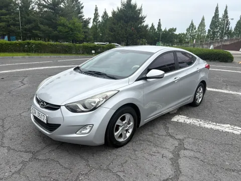 Hyundai Elantra (Avante)