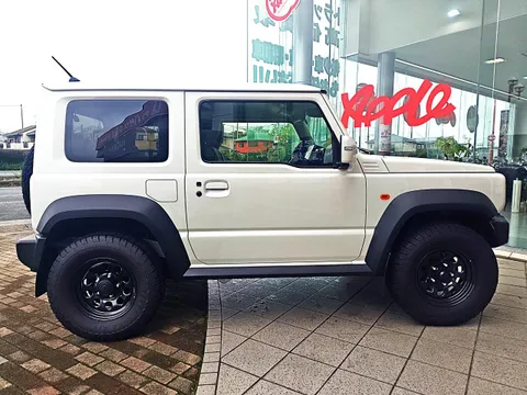 Suzuki Jimny Sierra
