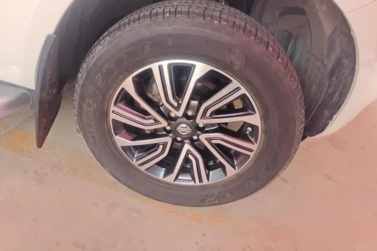 Nissan Terra