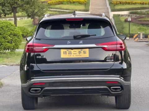 Hongqi HS5
