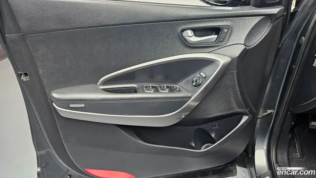 Hyundai Grand Santa Fe (Maxcruz)