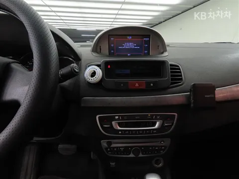 Renault SM3