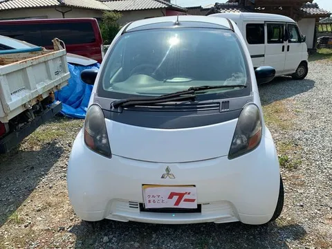 Mitsubishi I